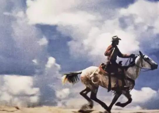 全球十大攝影作品排名,幻影價格650萬美元、萊茵河2號價值400萬