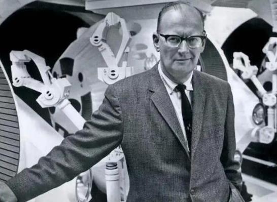 科幻小說三巨頭排名,亞瑟·克拉克被授予星云科幻大師獎