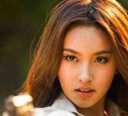 泰國最美人妖排行 90后Yoshin是泰國新人演員 泰國最火人妖