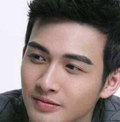 鮮為人知的十大學霸男星 陳坤1995年考入東方歌舞團擔任獨唱歌手