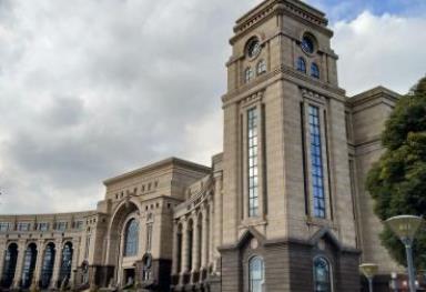 中國最會收錢高校 中央戲劇學院與北影都是創造明星的搖籃