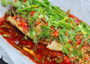 紙包魚十大品牌 天竹漁村紙包魚成立于2005年現(xiàn)有店面200余家