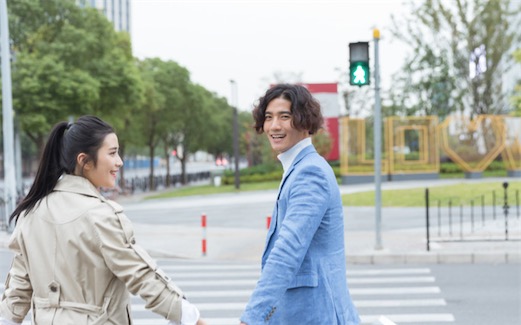 女生最喜歡男生做的十個動作排名 壁咚最讓女生受不了