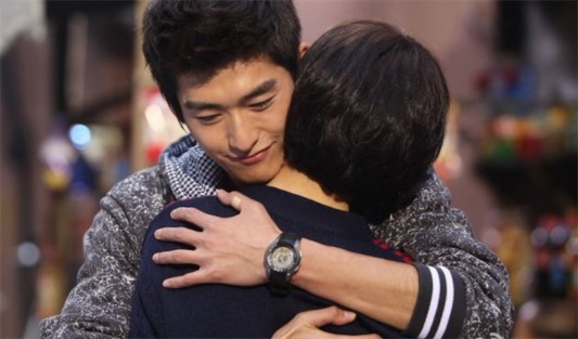 女生最喜歡男生做的十個動作排名 壁咚最讓女生受不了