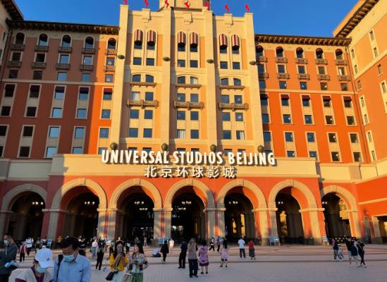 去北京環球影城打車到哪個門?北京環球影城內能不能滑滑板?