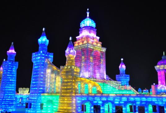 哈爾濱冰雪大世界每年開放多久?哈爾濱冰雪大世界值得去嗎