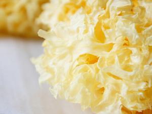 銀耳的功效與營養價值-銀耳的適宜人群