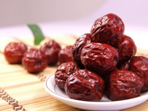 紅棗吃多了會怎么樣?紅棗的功效與作用及食用方法