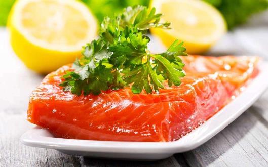 三文魚的營養價值 三文魚怎么吃 三文魚的功效與作用 孕婦能吃嗎