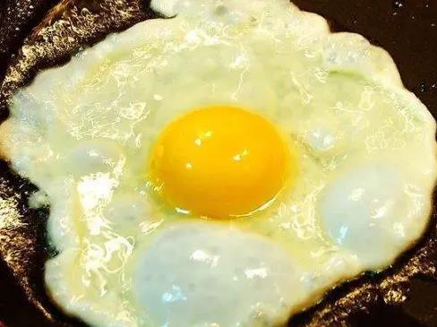 雞蛋煮太熟營養會損失掉?溏心蛋和全熟雞蛋哪種營養更好?