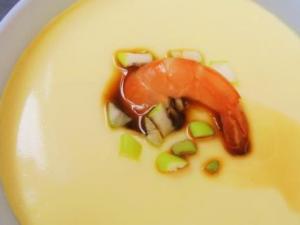 怎樣蒸雞蛋羹更鮮嫩？蒸雞蛋羹的做法