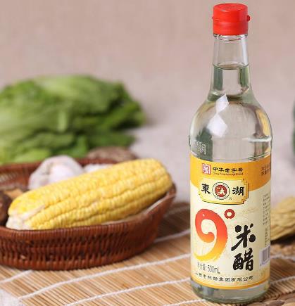 米醋和白醋一樣嗎哪個好?米醋和白醋的區別