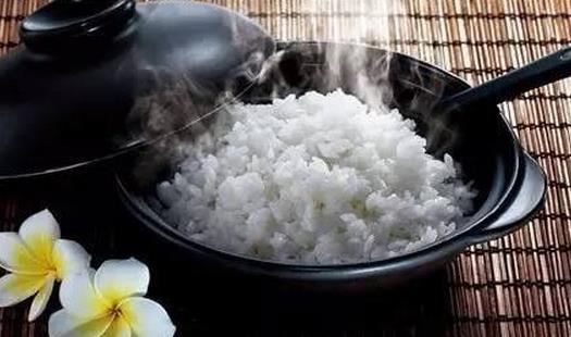 茶葉的另類吃法 茶水能煮煮飯嗎?茶水能燒菜嗎?