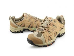 如何挑選徒步鞋?徒步鞋和登山鞋的區別