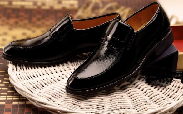 如何去除502膠水?巧洗衣服、鞋子上的502膠水漬