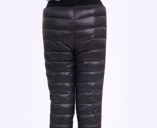 羽絨褲子怎么洗才干凈?新買的羽絨褲掉毛怎么解決