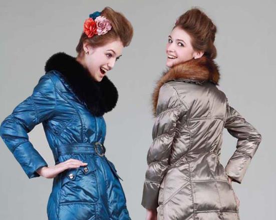 洗完的羽絨服有白印怎么辦?羽絨服隔年變黃了怎么洗干凈