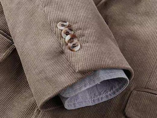 燈芯絨洗過以后就不一樣了怎么回事?黑色燈芯絨容易吸灰嗎