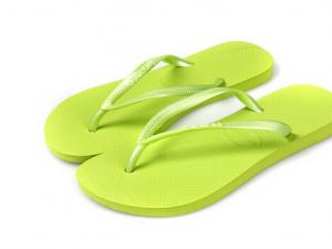 如何選購人字拖?穿人字拖的注意事項