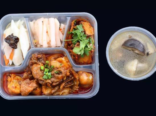 ?外賣的塑料飯盒可以加熱嗎?塑料飯盒微波爐加熱會有毒嗎?