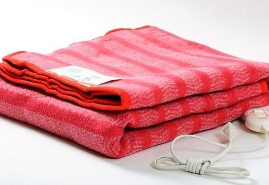 屋里冷放幾張電熱毯能取暖嗎?電熱毯可以掛著加熱嗎?