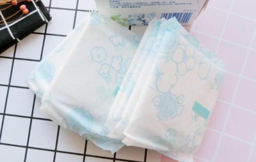 衛生巾超過三年還能用嗎 衛生巾純棉和網面的區別