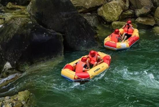 漂流眼睛進水用什么眼藥水?漂流怎么防止耳朵進水