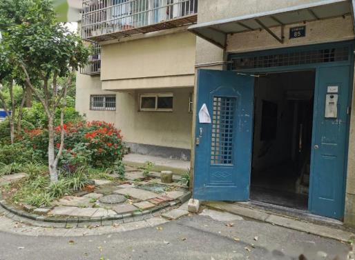 只有一戶不同意安裝電梯怎么辦?老舊小區裝電梯一樓應該得到多少補償