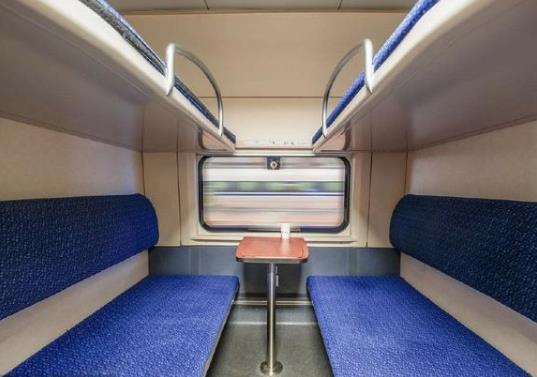 火車硬臥床單是每客一換嗎?網(wǎng)上購(gòu)硬臥票可以選擇鋪位嗎