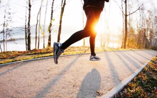 每天跑五公里一個月能瘦多少 新手跑步為什么不瘦反而胖