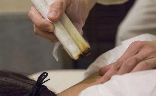 冬天可以做全身艾灸嗎 為什么越艾灸肚子越感覺涼