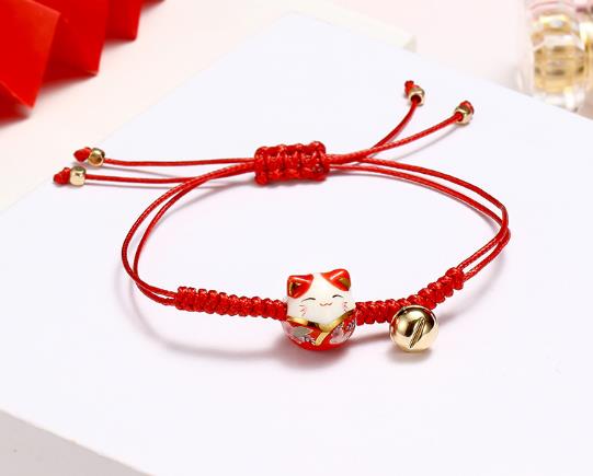 本命年的紅繩過了本命年就扔嗎?本命年紅繩可以戴著洗澡嗎