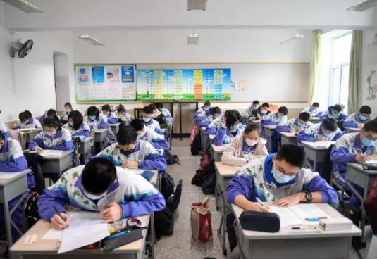 2022年高考哪些省份考三天?高考送考家長穿什么衣服