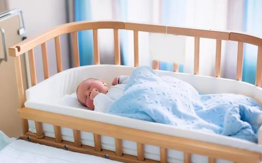 嬰兒床買什么材質的好 嬰兒床選購要注意什么