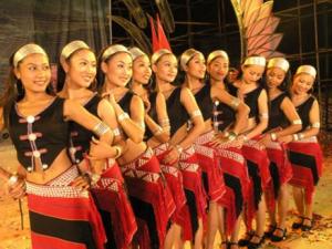 佤族有什么風(fēng)俗習(xí)慣?少數(shù)民族佤族的來(lái)歷習(xí)俗