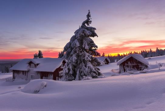 高速遇到下雪怎么開車?今天下雪明天可以上高速嗎?