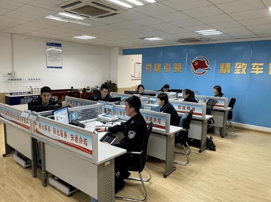 電子駕駛證的照片可以戴帽子嗎?電子駕駛證什么時候全國推行