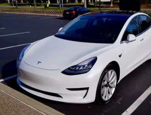 特斯拉model3是a級車還是b級車?特斯拉有幾款車型后門往上開的