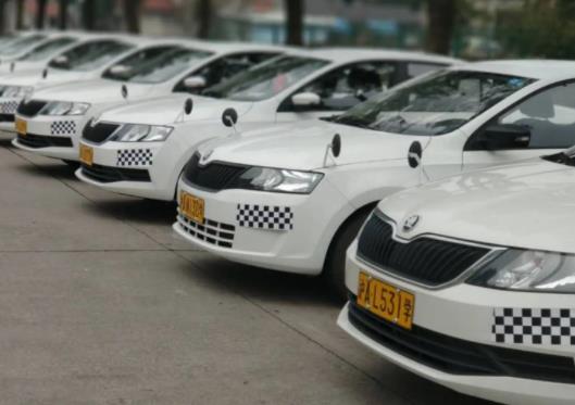 學(xué)車給教練送禮應(yīng)該怎樣說?科目一包過口訣看到什么選什么