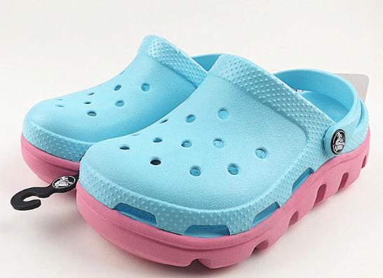 為什么穿洞洞鞋要穿襪子?白色洞洞鞋臟了怎么清洗?