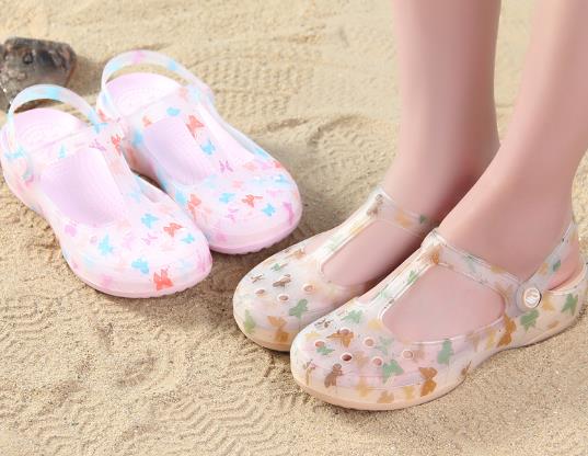 ?洞洞鞋是拖鞋還是涼鞋?為什么洞洞鞋穿久了會腳臭?