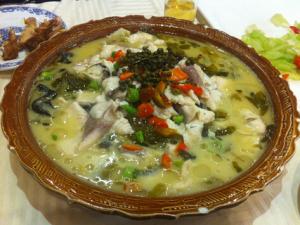 “酸菜魚100%致胃癌”的說法不靠譜