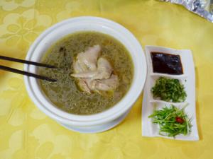 喝雞湯進(jìn)補(bǔ)?有的人不適合喝雞湯