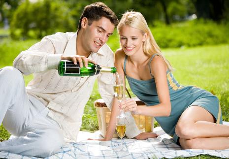 喝啤酒不能吃什么食物?喝啤酒的錯(cuò)誤飲食搭配