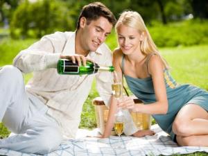 喝啤酒不能吃什么食物?喝啤酒的錯誤飲食搭配