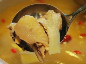 喝雞湯的養生誤區:不是人人都能喝雞湯