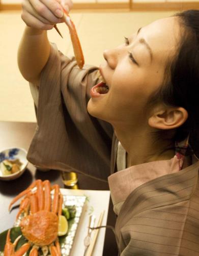 螃蟹不能和什么一起吃?吃完螃蟹不能吃什么