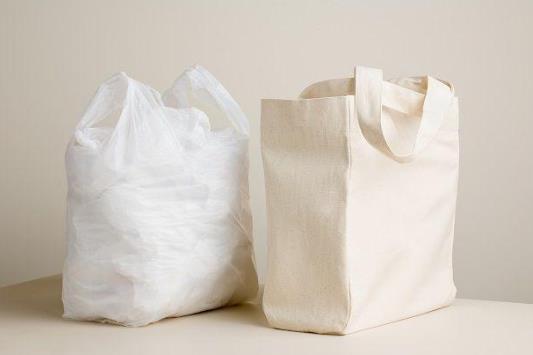 可降解塑料袋可以放在濕垃圾里面嗎?現在超市的塑料袋是可降解的嗎?