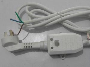 熱水器常開保溫并不費電 熱水器插頭不宜頻繁的插拔