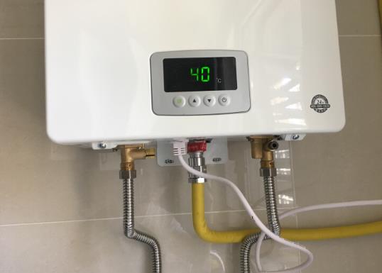 燃氣熱水器怎么選購?燃氣熱水器被雨水倒灌會壞嗎?